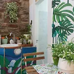 Dimora Rimbaud, Tra Sogno E Realta Trieste