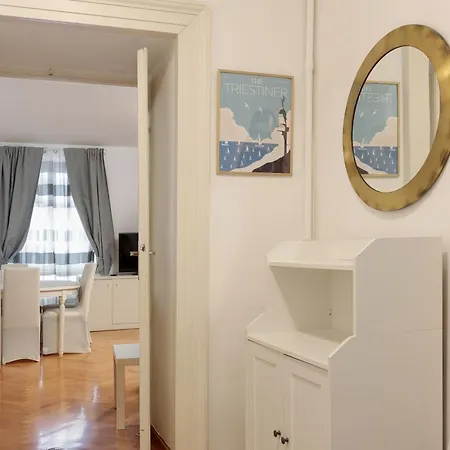 Apartment Dimora Rimbaud, Tra Sogno E Realta *