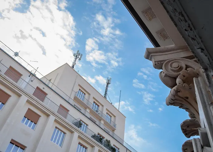 Dimora Rimbaud, Trieste Tra Sogno E Realta